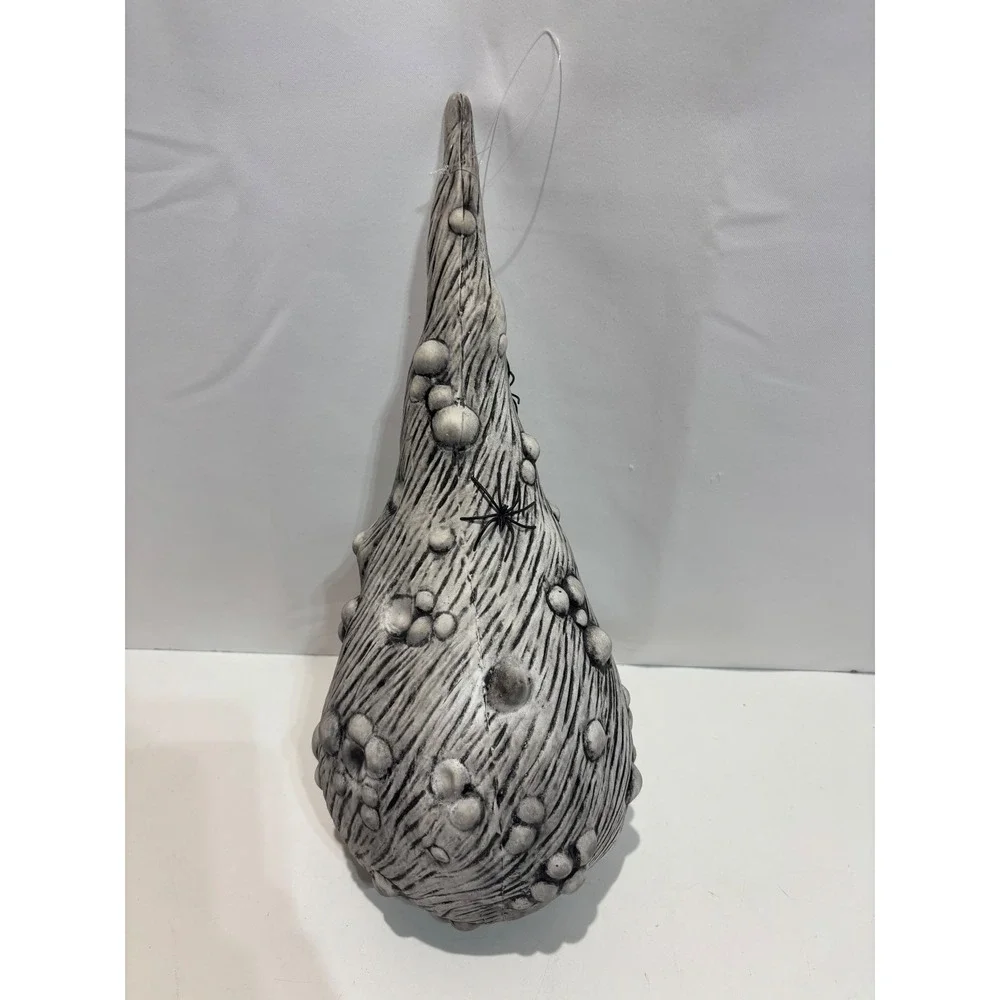 Unbranded spider egg